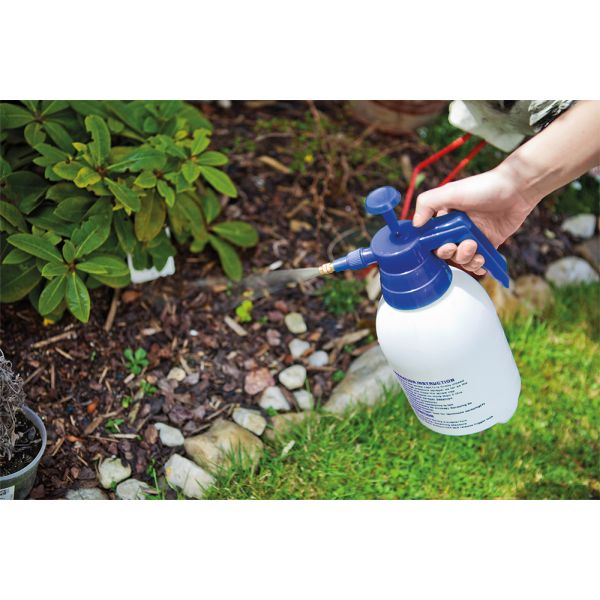 Garden King Ručný tlakový postrekovač 2 l modro-biely